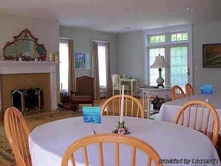 Shearwater Inn East Quogue Ресторан фото